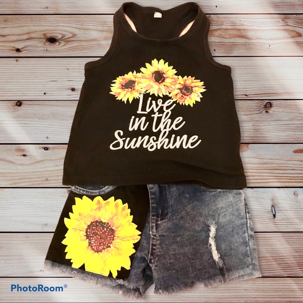 “Live In The Sunshine” Sunflower Outfit